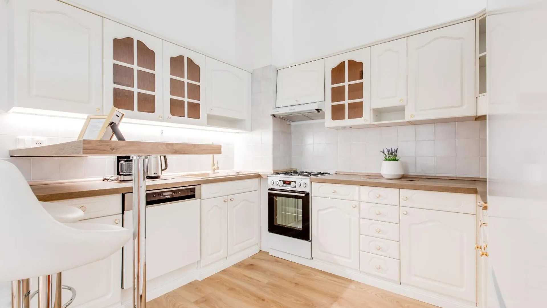 Wenceslas Square Royal Two Bedroom Apartment 프라하