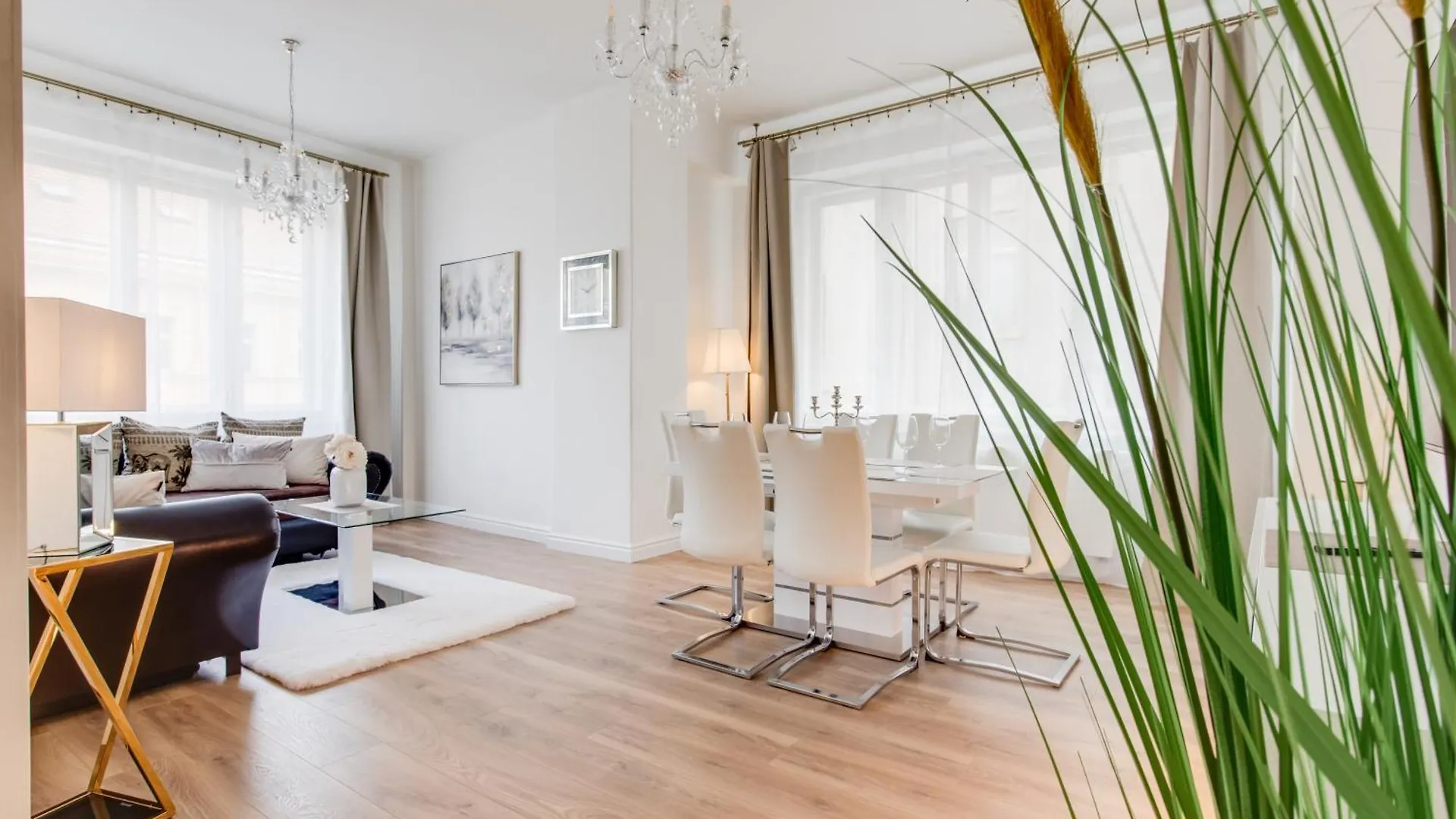 Wenceslas Square Royal Two Bedroom Apartment 프라하 0*,